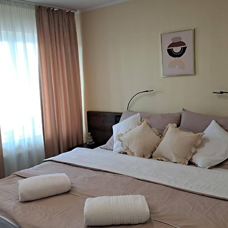 Orient Apartmanhaz Eger Bagian luar foto