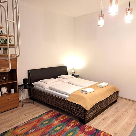 Orient Apartmanhaz Eger Bagian luar foto
