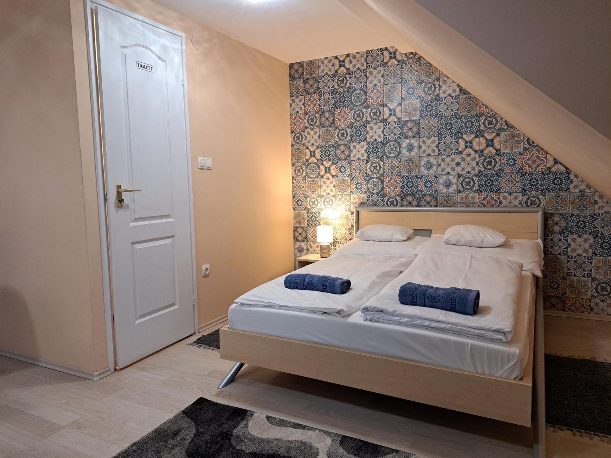 Orient Apartmanhaz Eger Bagian luar foto