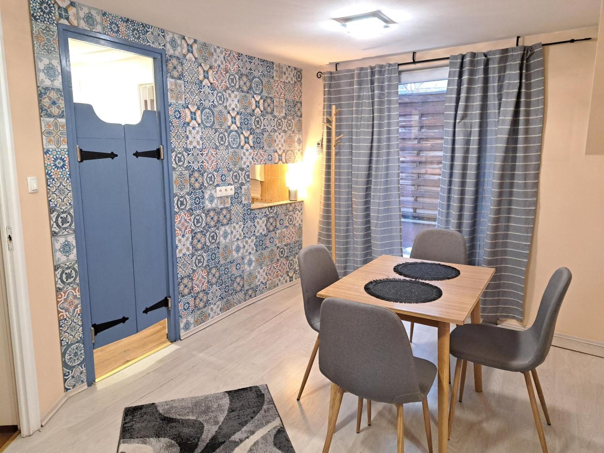 Orient Apartmanhaz Eger Bagian luar foto