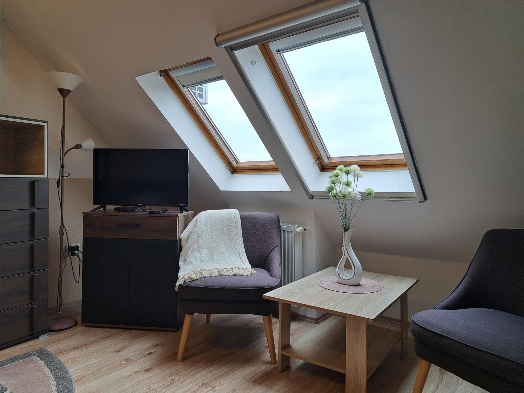 Orient Apartmanhaz Eger Bagian luar foto