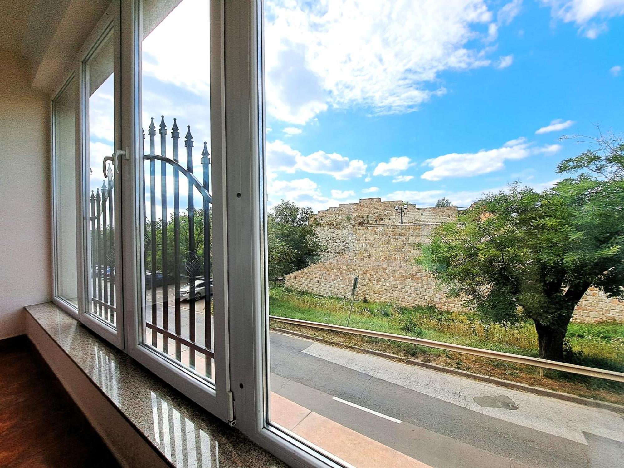 Orient Apartmanhaz Eger Bagian luar foto