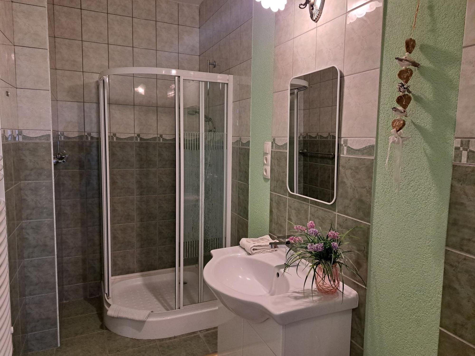 Orient Apartmanhaz Eger Bagian luar foto