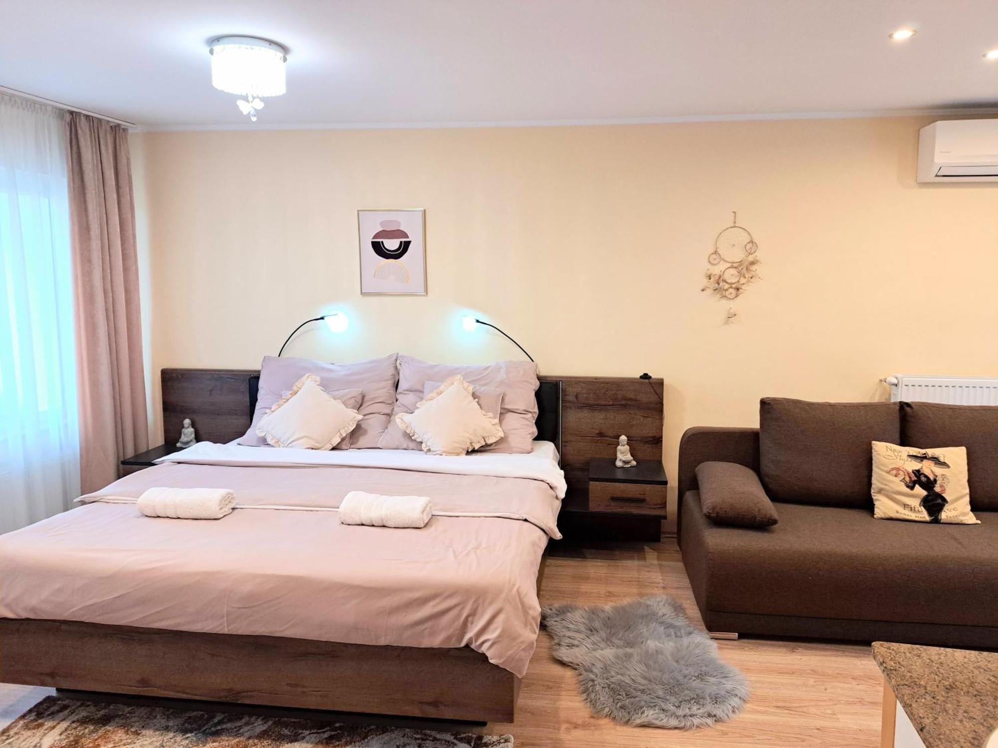 Orient Apartmanhaz Eger Bagian luar foto