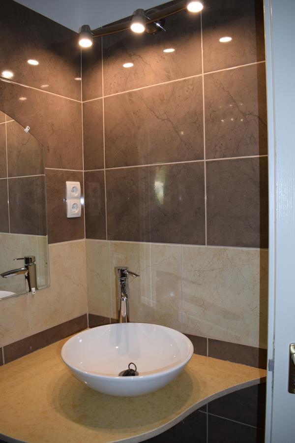 Orient Apartmanhaz Eger Bagian luar foto