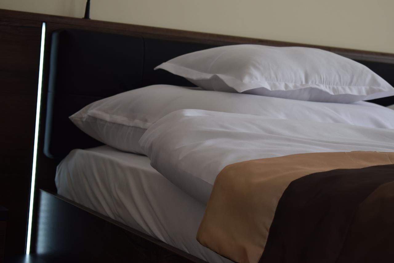 Orient Apartmanhaz Eger Bagian luar foto