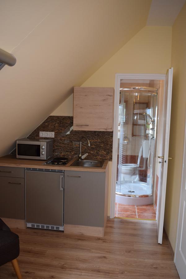 Orient Apartmanhaz Eger Bagian luar foto